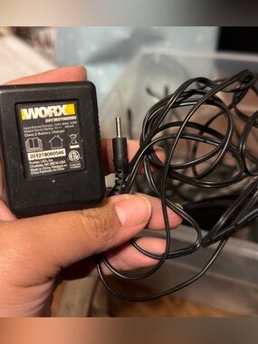 Black Battery Charger - Replacement Power Adapter